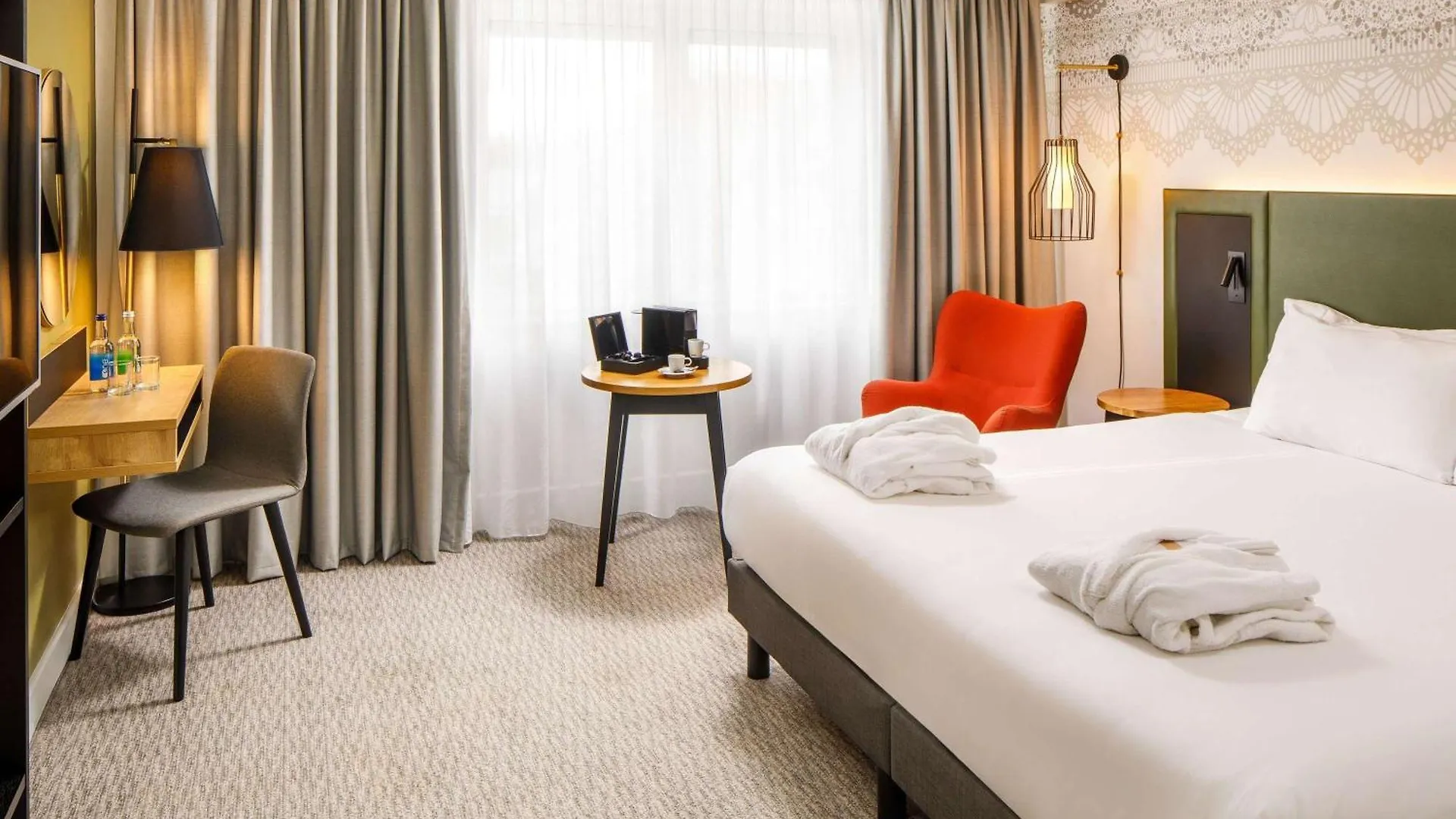 Mercure Nottingham Sherwood 4*,